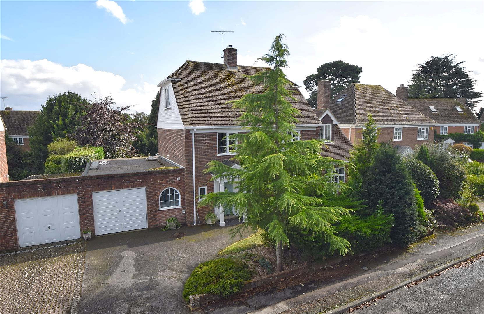 Martins Close, Tenterden Rush, Witt & Wilson